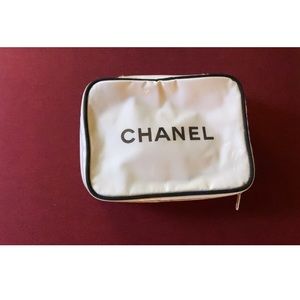 Vintage 90’s CHANEL Cosmetic Bag